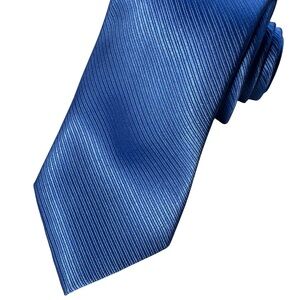 Elegant Nautica Solid Blue Men's Necktie 100% Silk All Occasions Tie 3.5” x 59”